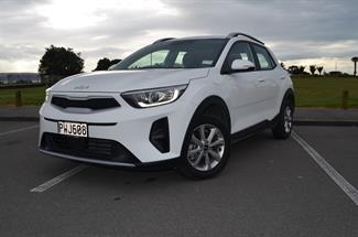 2023 Kia Stonic - Thumbnail