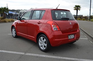 2008 Suzuki Swift - Thumbnail
