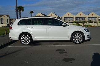 2014 Volkswagen Golf - Thumbnail