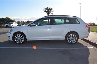 2014 Volkswagen Golf - Thumbnail