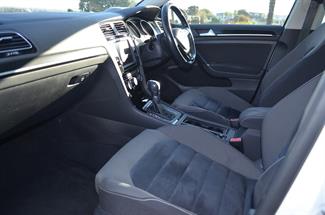2014 Volkswagen Golf - Thumbnail