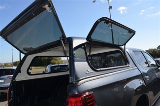 2020 Mitsubishi Triton - Thumbnail
