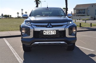 2020 Mitsubishi Triton - Thumbnail