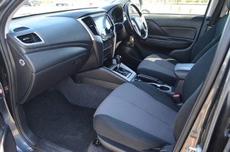 2020 Mitsubishi Triton - Thumbnail