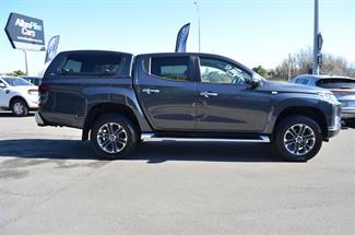 2019 Mitsubishi Triton - Thumbnail