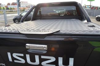 2016 Isuzu D-Max - Thumbnail