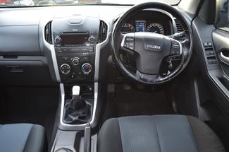 2016 Isuzu D-Max - Thumbnail