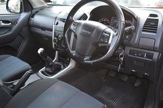 2016 Isuzu D-Max - Thumbnail