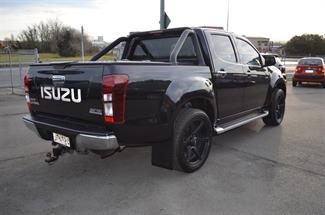 2016 Isuzu D-Max - Thumbnail