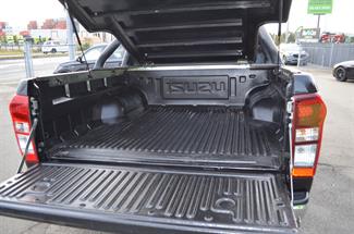 2016 Isuzu D-Max - Thumbnail