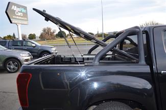 2016 Isuzu D-Max - Thumbnail