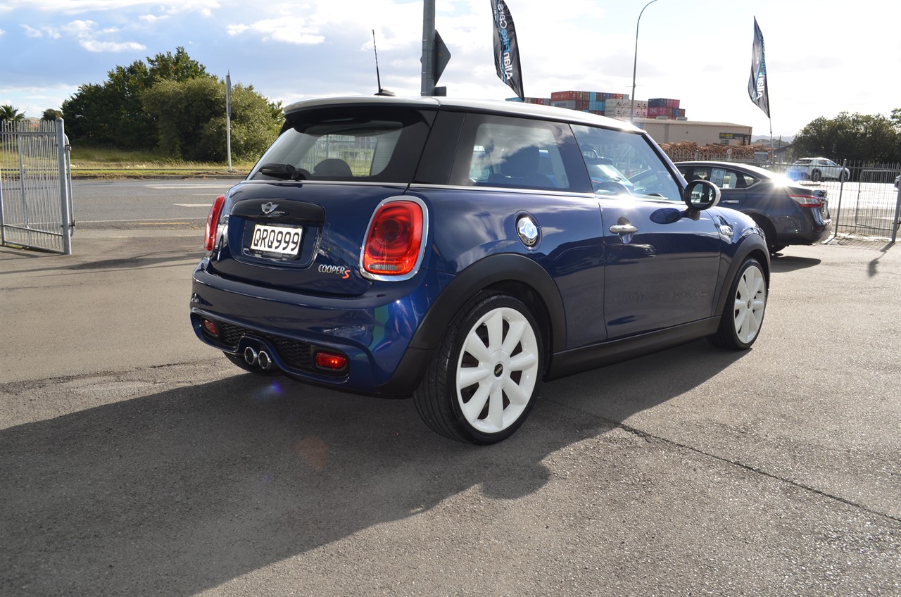 2017 BMW Mini