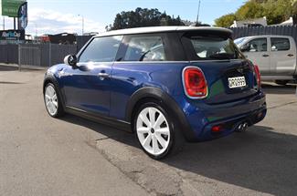 2017 BMW Mini - Thumbnail