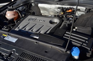 2013 Volkswagen Tiguan - Thumbnail
