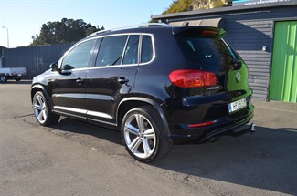 2013 Volkswagen Tiguan - Thumbnail
