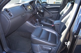 2013 Volkswagen Tiguan - Thumbnail