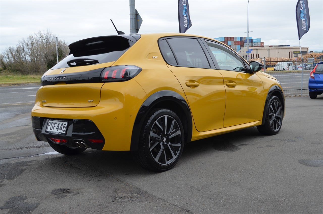2022 Peugeot 208