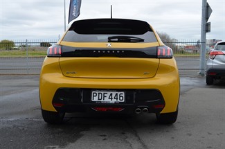 2022 Peugeot 208 - Thumbnail