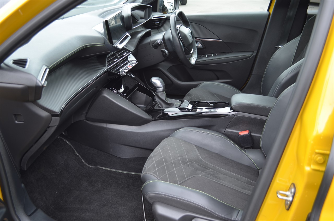 2022 Peugeot 208