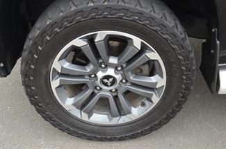 2021 Mitsubishi Triton - Thumbnail