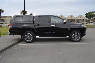 2021 Mitsubishi Triton - Thumbnail