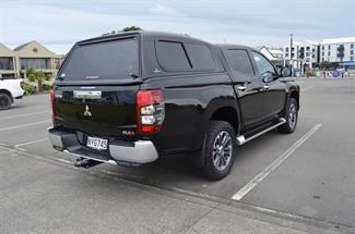 2021 Mitsubishi Triton - Thumbnail