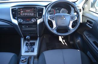 2020 Mitsubishi Triton - Thumbnail