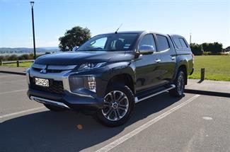 2020 Mitsubishi Triton - Thumbnail