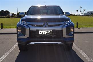 2020 Mitsubishi Triton - Thumbnail
