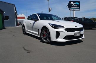 2020 Kia Stinger - Thumbnail