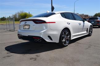 2020 Kia Stinger - Thumbnail