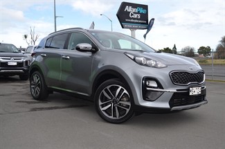 2020 Kia Sportage - Thumbnail