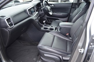 2020 Kia Sportage - Thumbnail