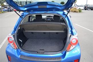 2016 Toyota Yaris - Thumbnail