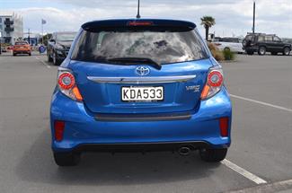 2016 Toyota Yaris - Thumbnail