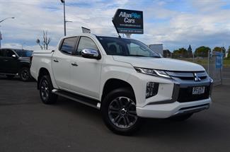 2022 Mitsubishi Triton - Thumbnail
