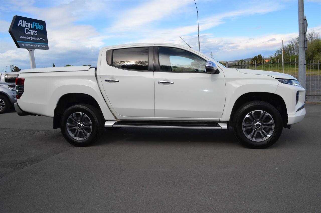 2022 Mitsubishi Triton