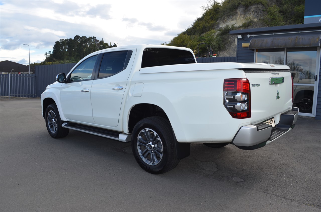 2022 Mitsubishi Triton
