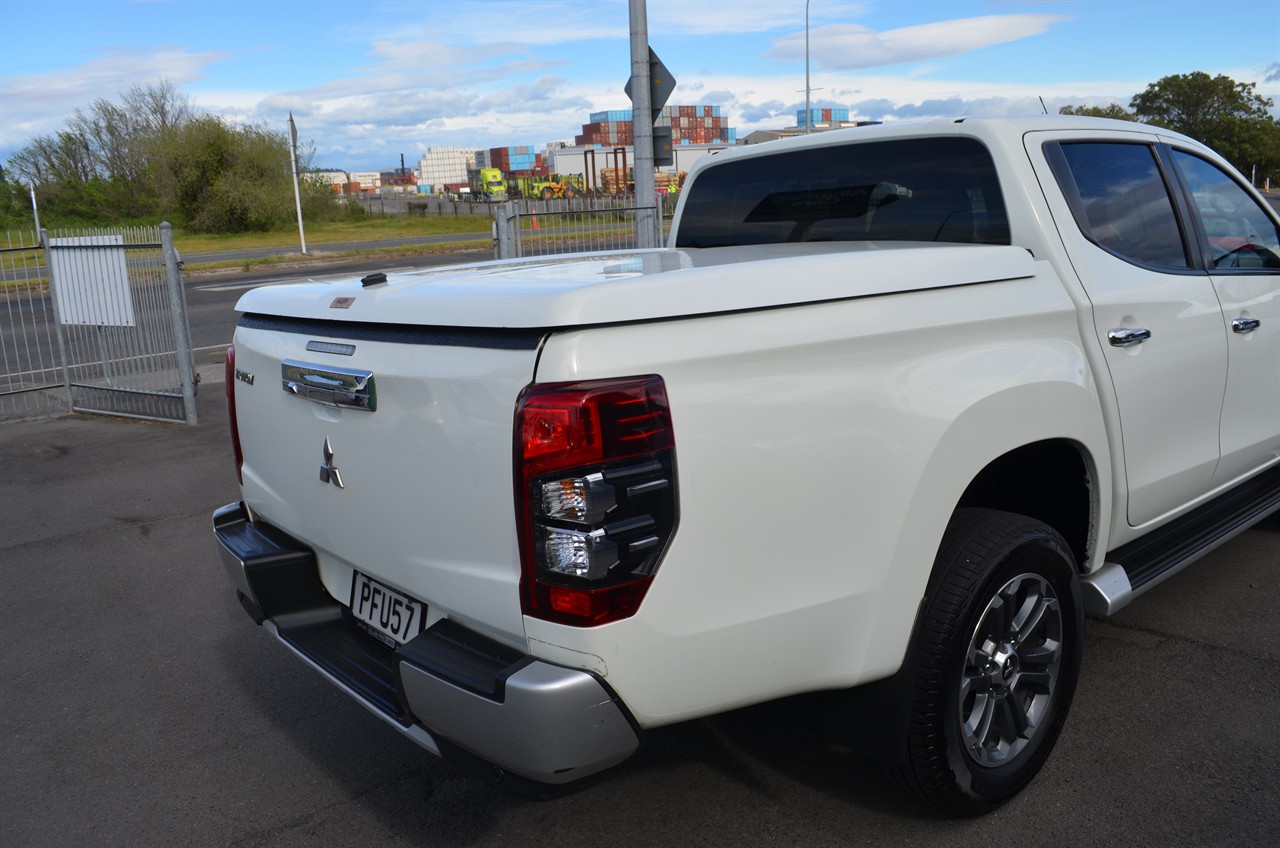 2022 Mitsubishi Triton