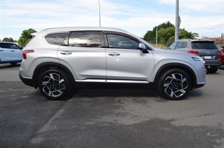 2021 Hyundai Santa Fe - Thumbnail
