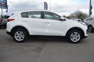 2018 Kia Sportage - Thumbnail