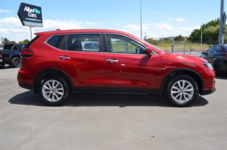 2018 Nissan X-Trail - Thumbnail