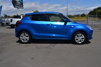 2019 Suzuki Swift - Thumbnail