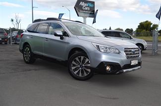 2017 Subaru Outback - Thumbnail