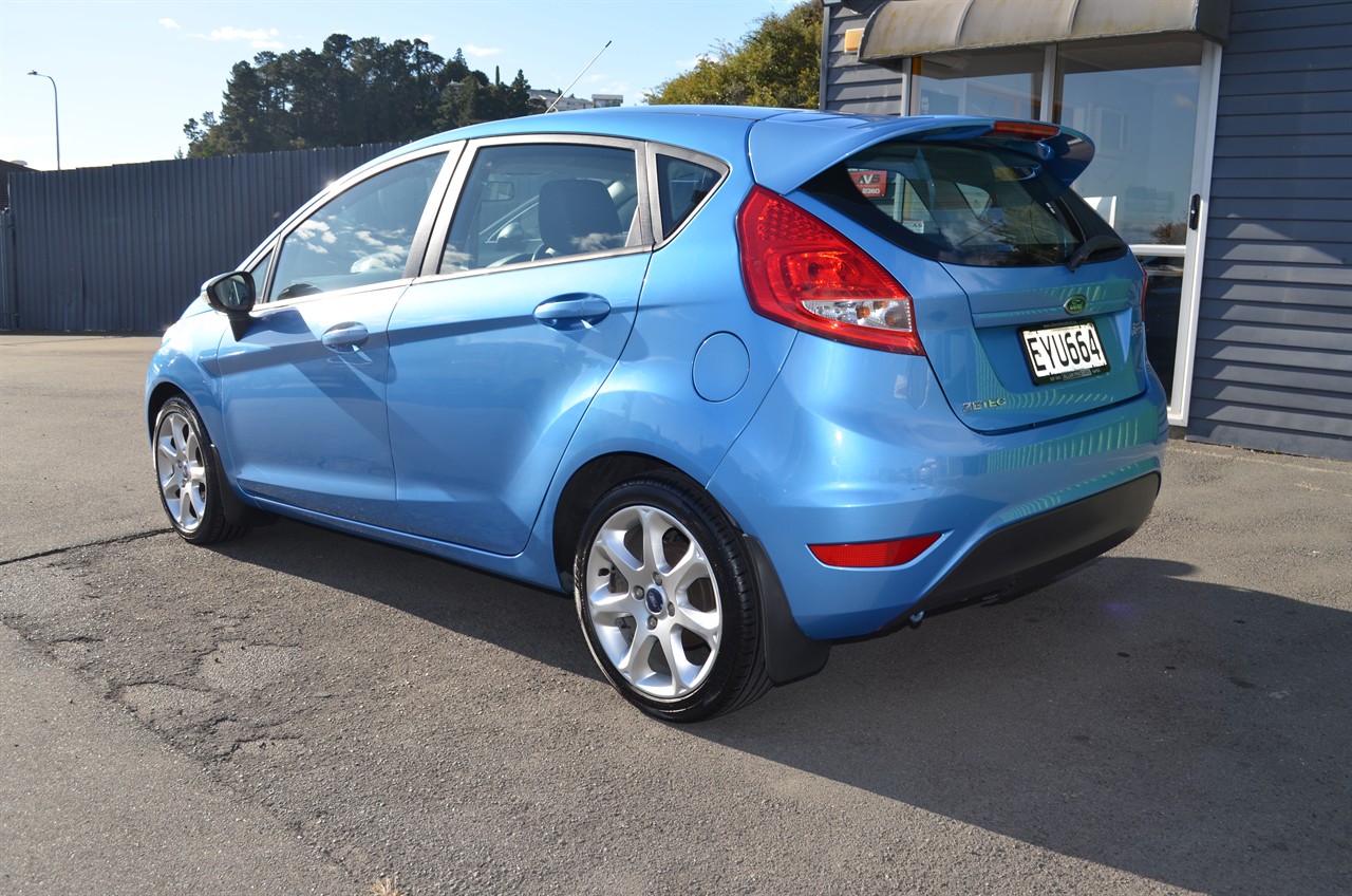 2009 Ford Fiesta