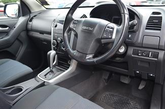2015 Isuzu D-Max - Thumbnail