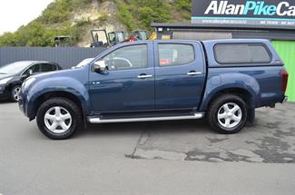 2015 Isuzu D-Max - Thumbnail