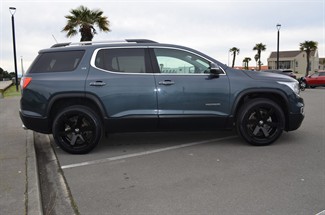 2020 Holden Acadia - Thumbnail