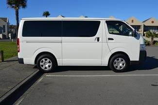 2018 Toyota Hiace - Thumbnail