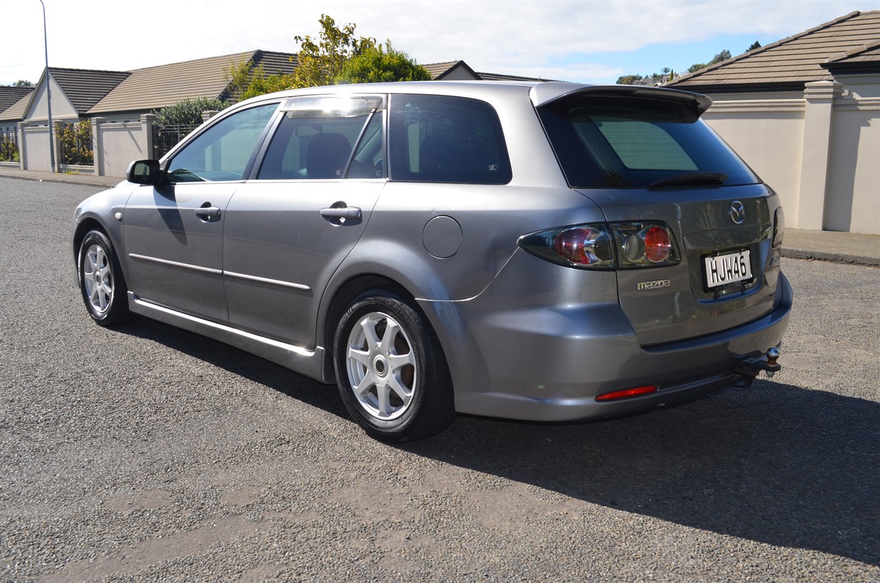 2005 Mazda Atenza